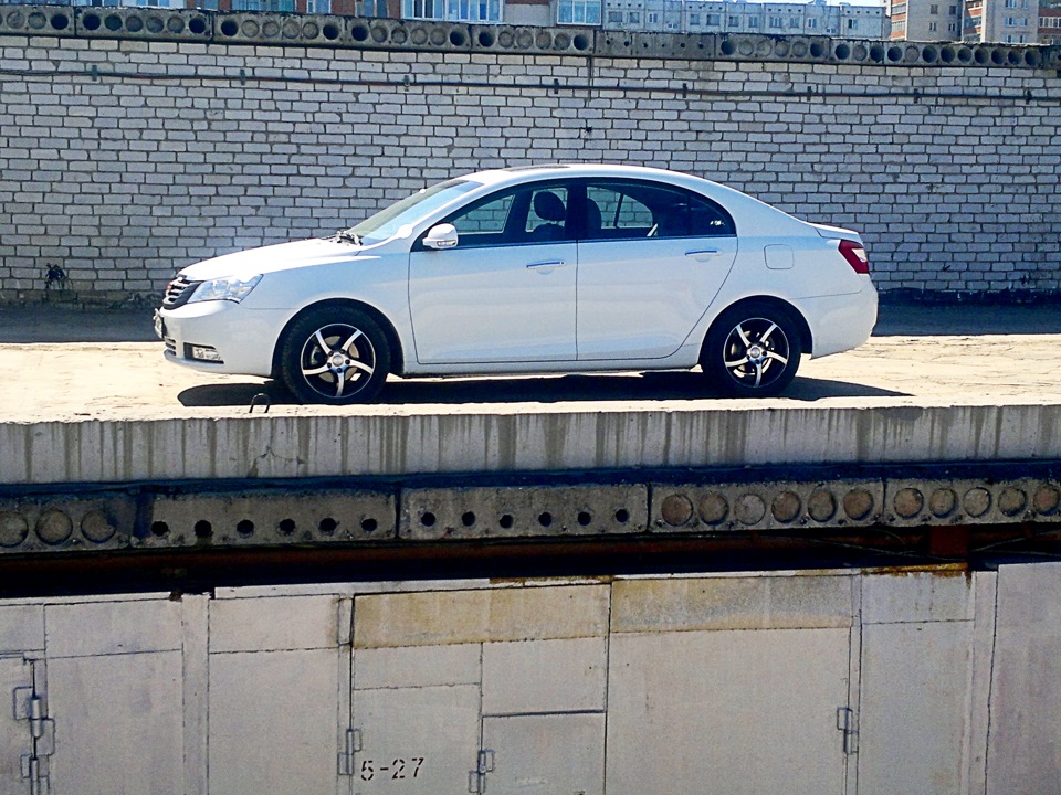Купил на лето диски и резину. — Geely Emgrand EC7 FE-1, 1,8 л, 2013 ...