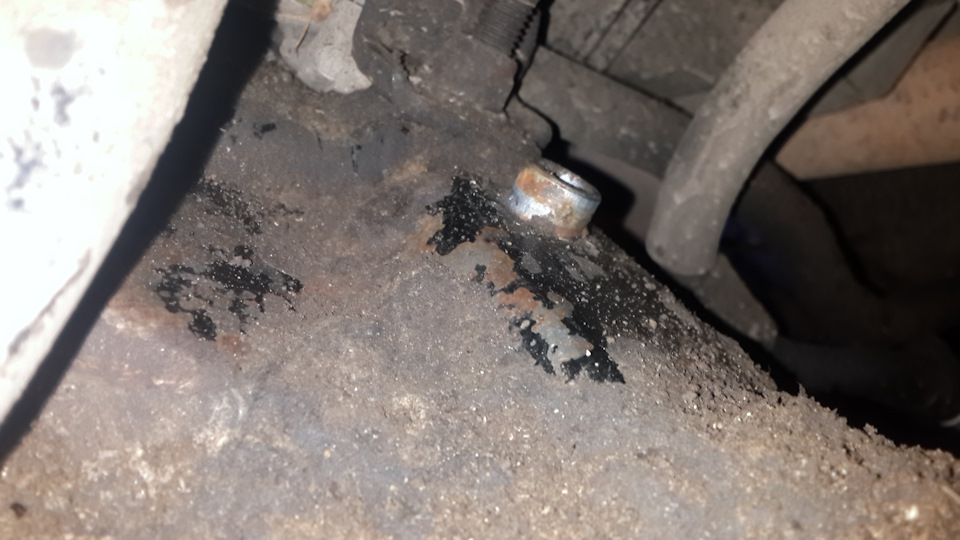 Замена сайлентблоков переднего рычага. — Peugeot 406, 2 л, 2002 года ...