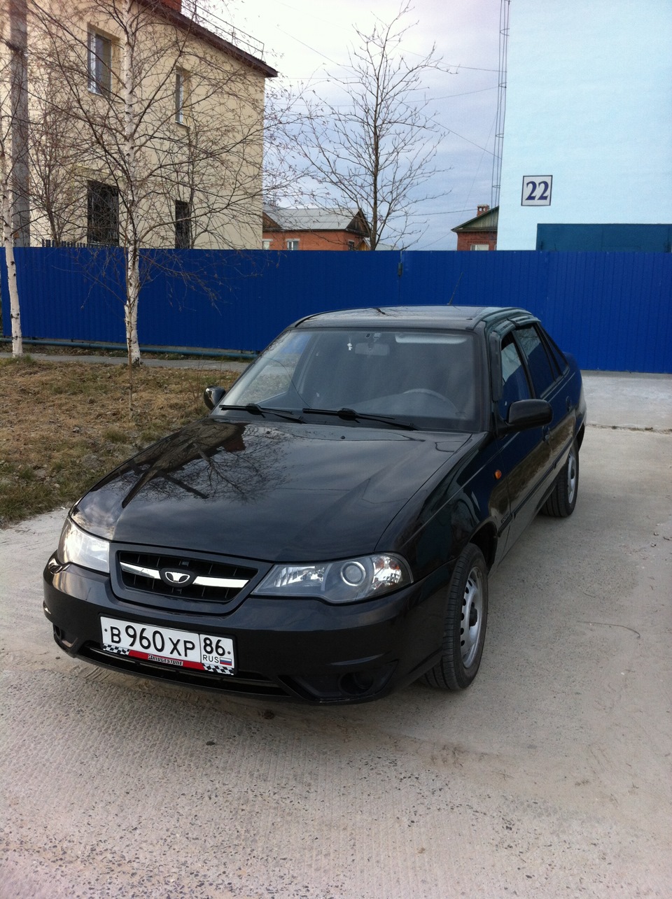 Daewoo Nexia 1 6 черная