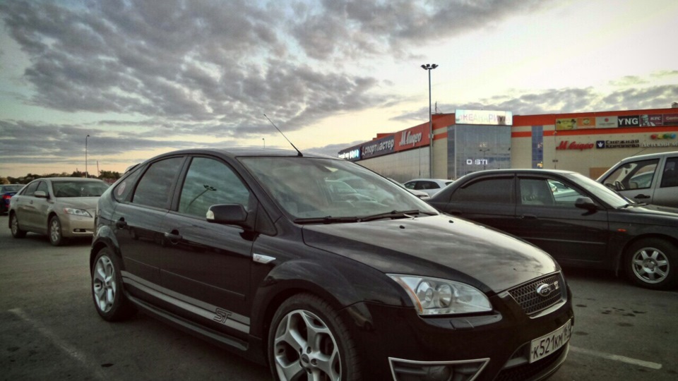 Ford Focus II ST бензиновый 2007 на DRIVE2