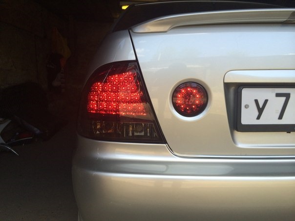Вот и диодные стопы едут к нам)) — Toyota Altezza, 4 л, 1998 года ...
