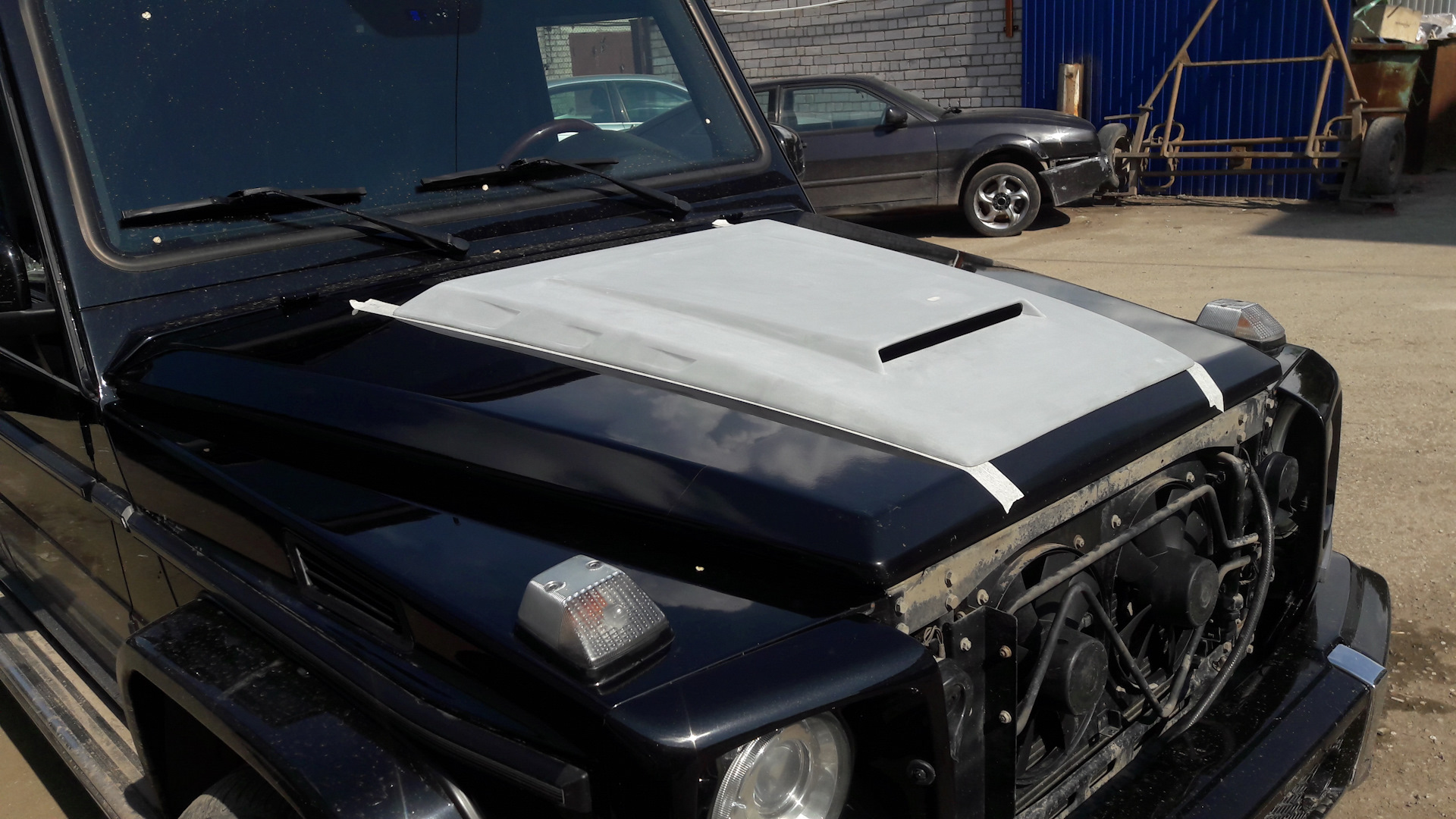 Накладка на гелик. Накладка на капот g463. W463 Brabus накладка на капот. Воздухозаборник Гелендваген. Воздухозаборник на g55.