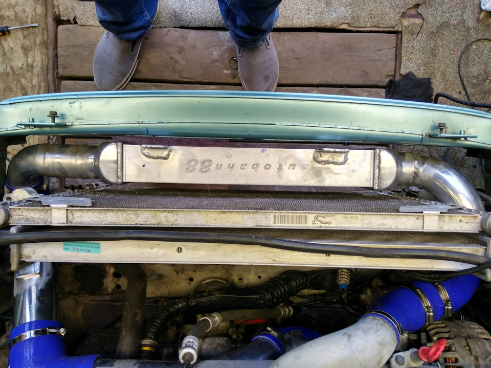 Фото в бортжурнале Volvo V70 R (2G)