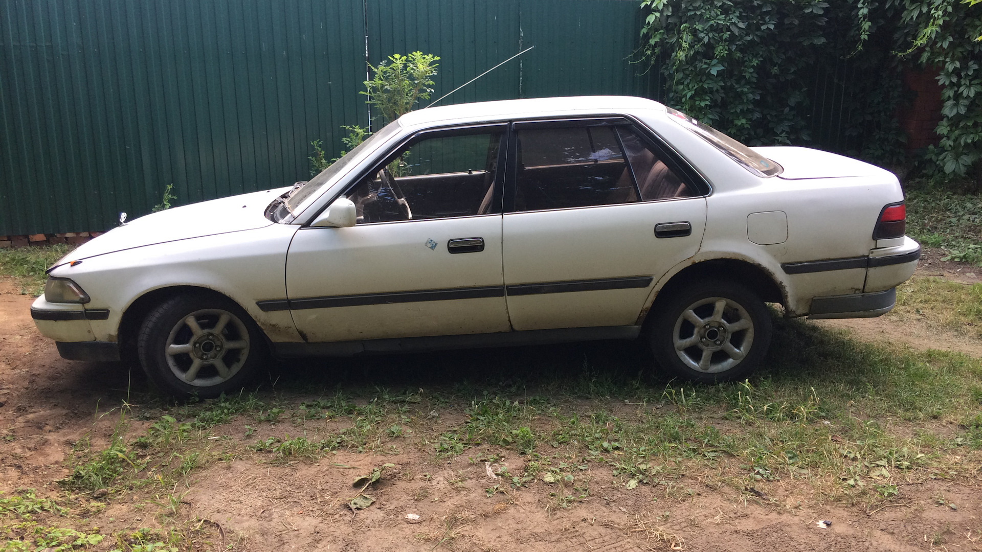 Toyota Corona (T170) 1.5 бензиновый 1989 | ПОЛТОРАШКА НА АЙSAN на DRIVE2