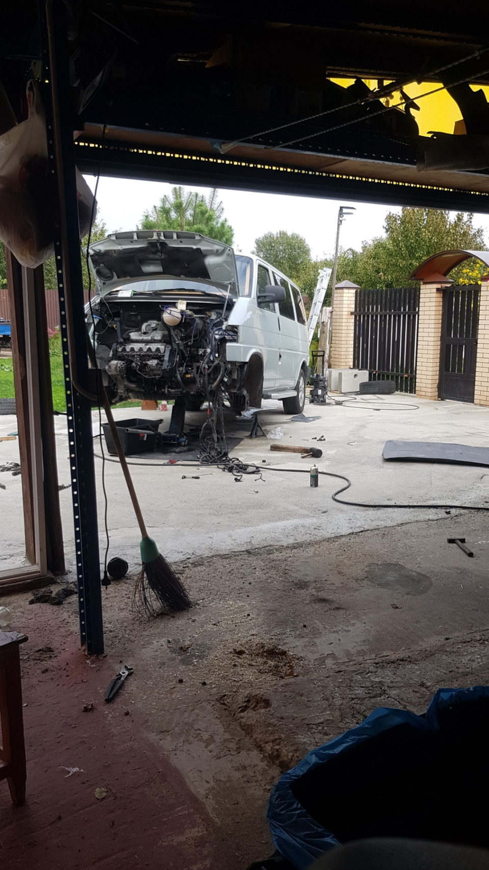 Чиповать 2,5 acv или нет? На холодную без свечей не завести ...