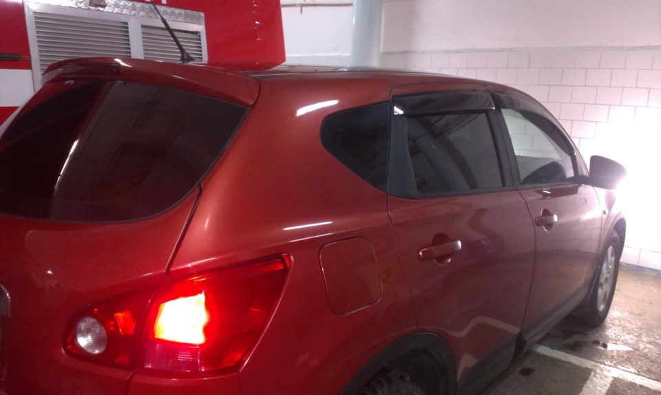 тонировочка — Nissan Qashqai (1G), 2 л, 2007 года | стайлинг | DRIVE2