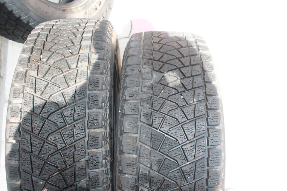 Продам резину 235/65/r17 Bridgestone зимняя — DRIVE2