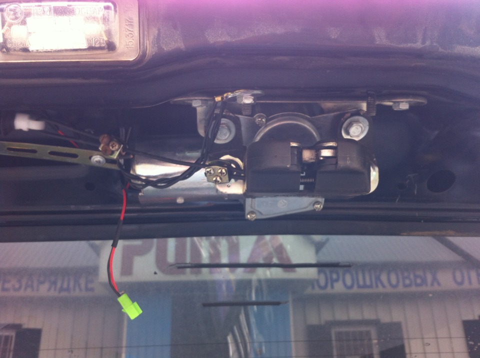 Электропривод багажника установлен! — Lada 2114, 1,6 л, 2013 года ...