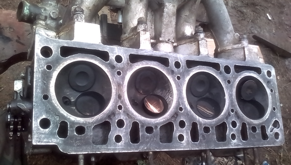 Что-то с головой. — Москвич 2141, 1,5 л, 1992 года | поломка | DRIVE2