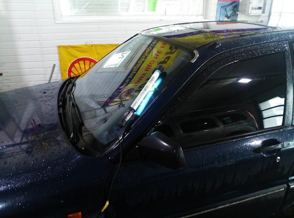 Остановка трещины на лобовом стекле — Mitsubishi Galant (6G), 2 л, 1988 ...