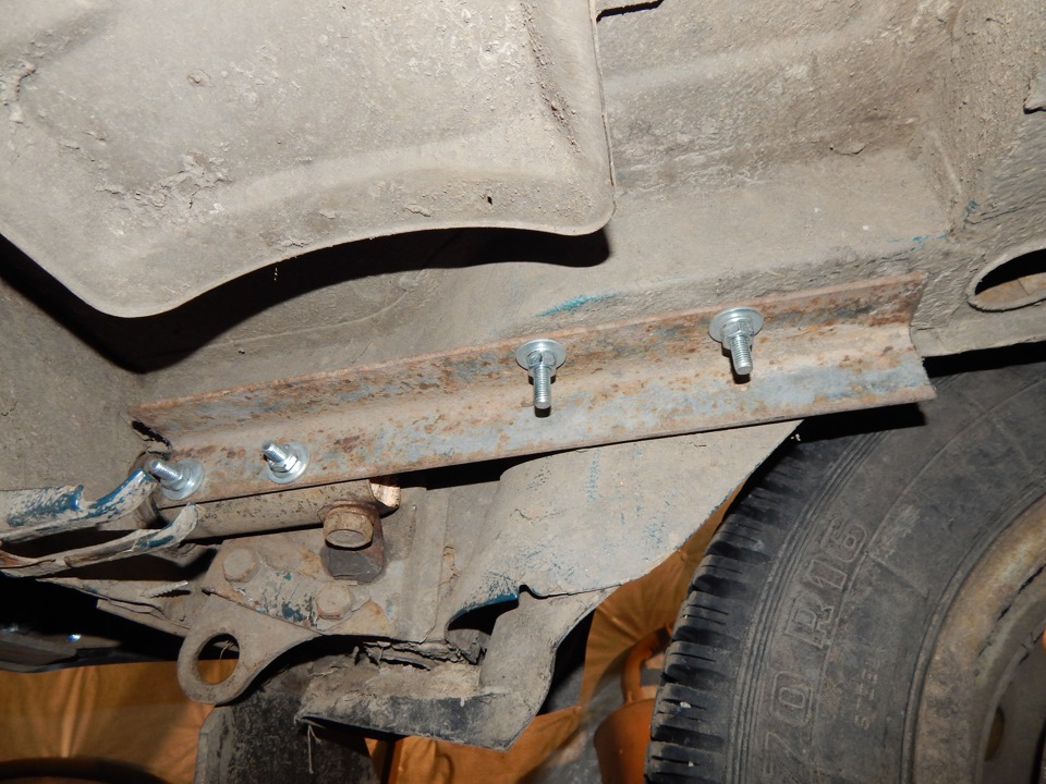 Усиление задка под ХайДжек — Lada 4x4 3D, 1,7 л, 1999 года | тюнинг ...