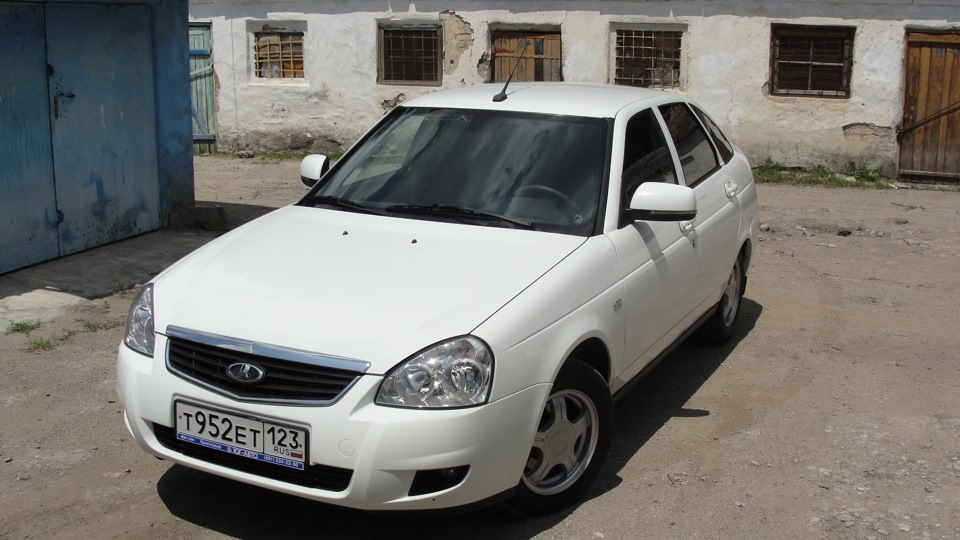 Буксировочный крюк — Lada Приора хэтчбек, 1,6 л, 2012 года | запчасти ...