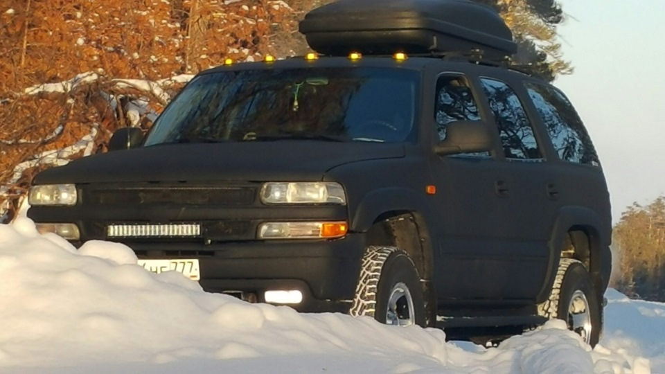 Chevrolet Tahoe на гусеницах