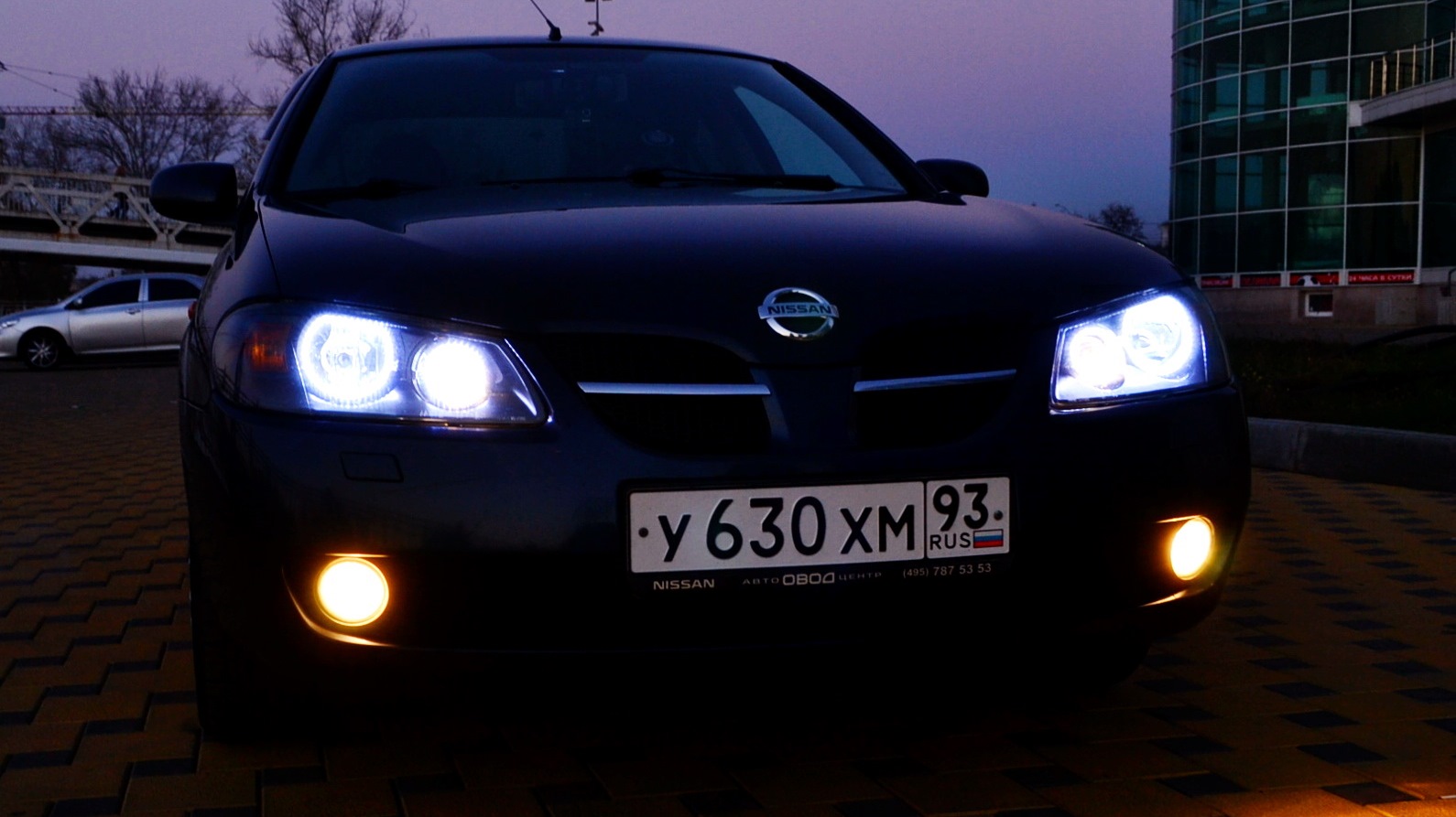 nissan almera angel eyes