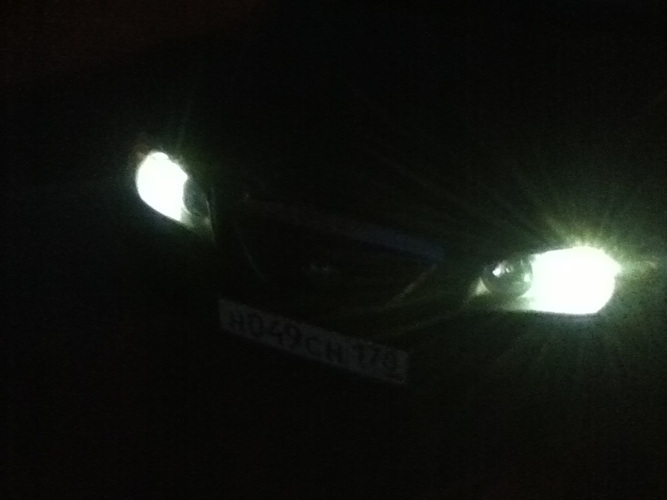 Замена передних габаритов и задних лампочек освещения номерного знака ...