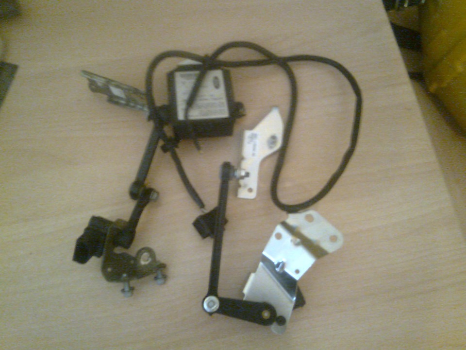 Установка \"Штатного автокорректора угла наклона света фар\" — Сообщество ...