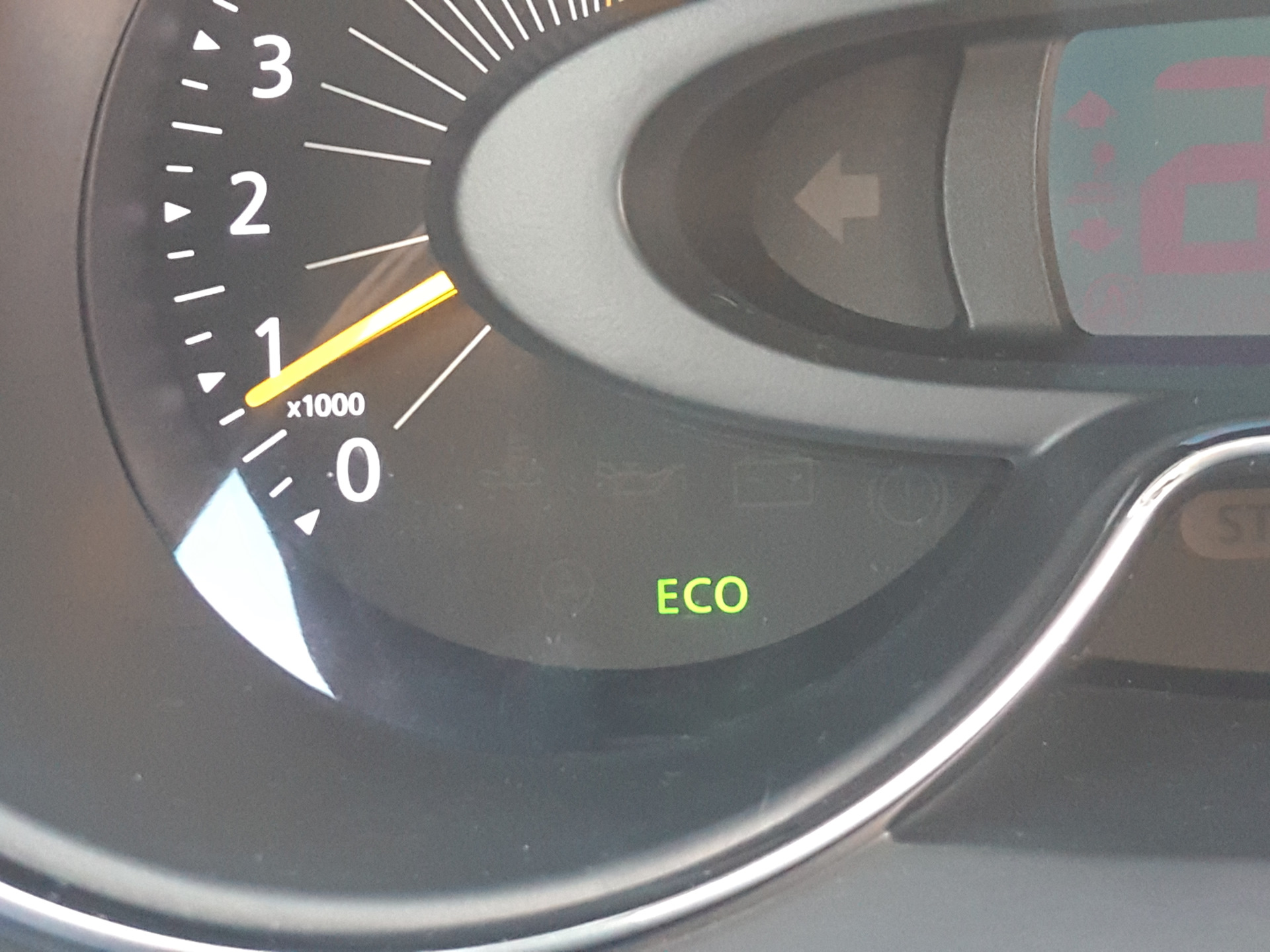 Режим эко. Режим Eco Renault. Кнопка Eco Kaptur. Кнопка эко на Рено Каптур. Каптюр кнопка Eco.