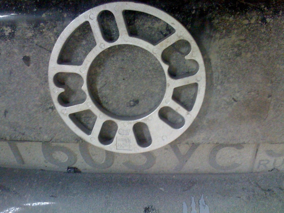 Установка проставок, замена шпилек на удлинненные — Toyota Corolla (120 ...