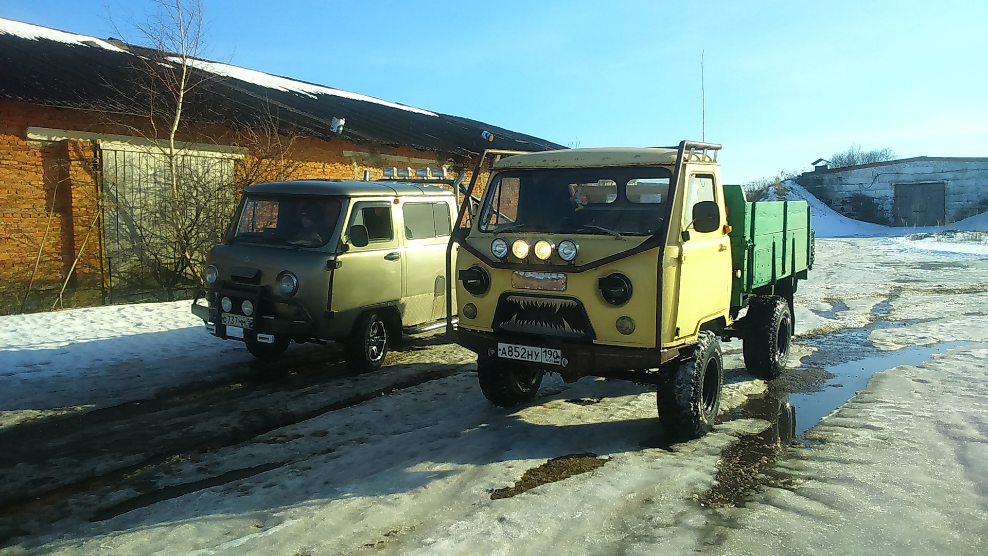 Запчасти уаз забайкальский край. УАЗ-3303 малотоннажный грузовой автомобиль.