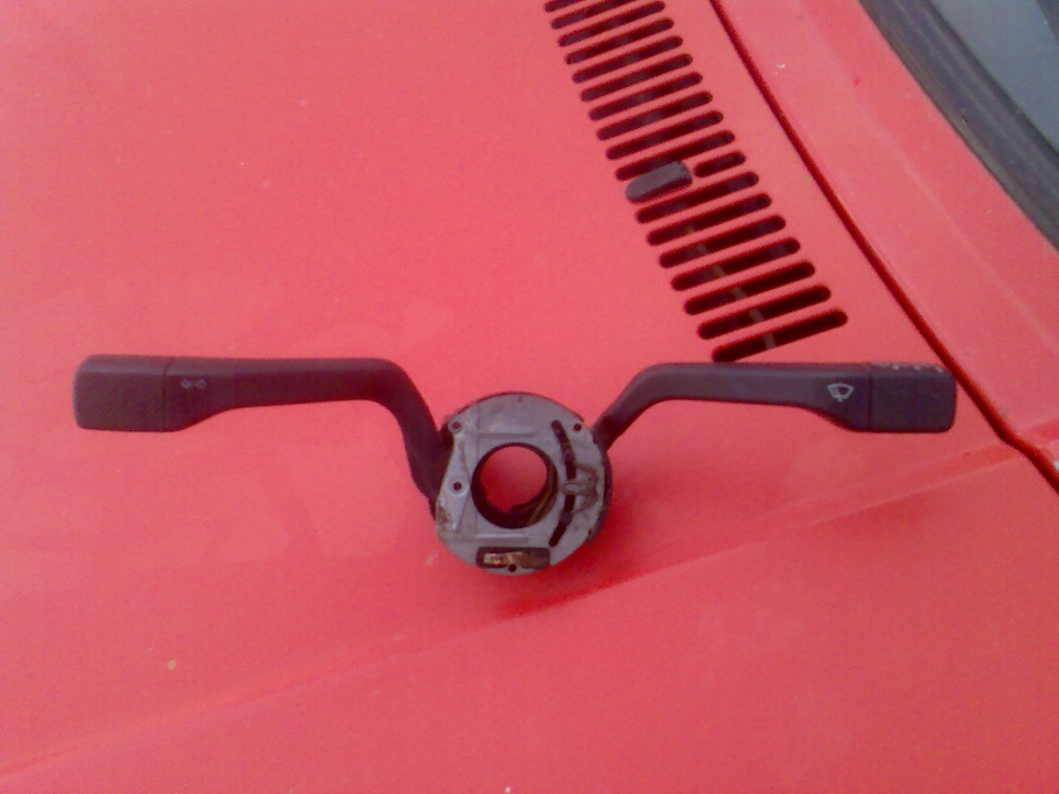 Подрулевые переключатели. — Volkswagen Golf Mk2, 1,6 л, 1986 года ...