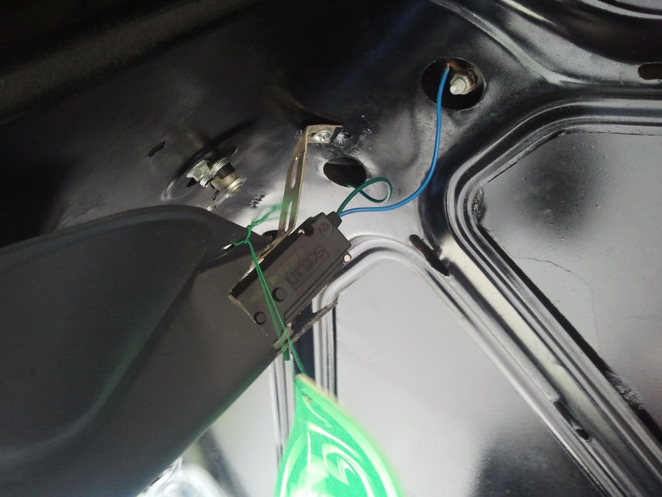 Доводчик передних стекол Cenmax AS-2 и открытие багажника с кнопки ...