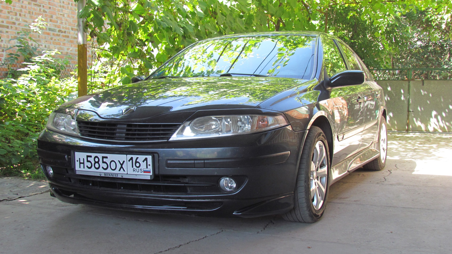 Лагуна 2 1. Рено Лагуна 2 тюнинг. Тюнинг Рено Меган 2 седан. Лагуна 2 тюнинг. Renault Laguna не Российская сборка.