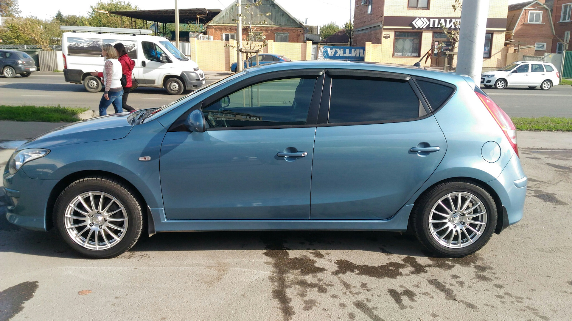 225 45 17 ай 30. Хендай ай 30 шины. Hyundai i30 1. Хендай ай 30 шины. Hyundai i30 r15.