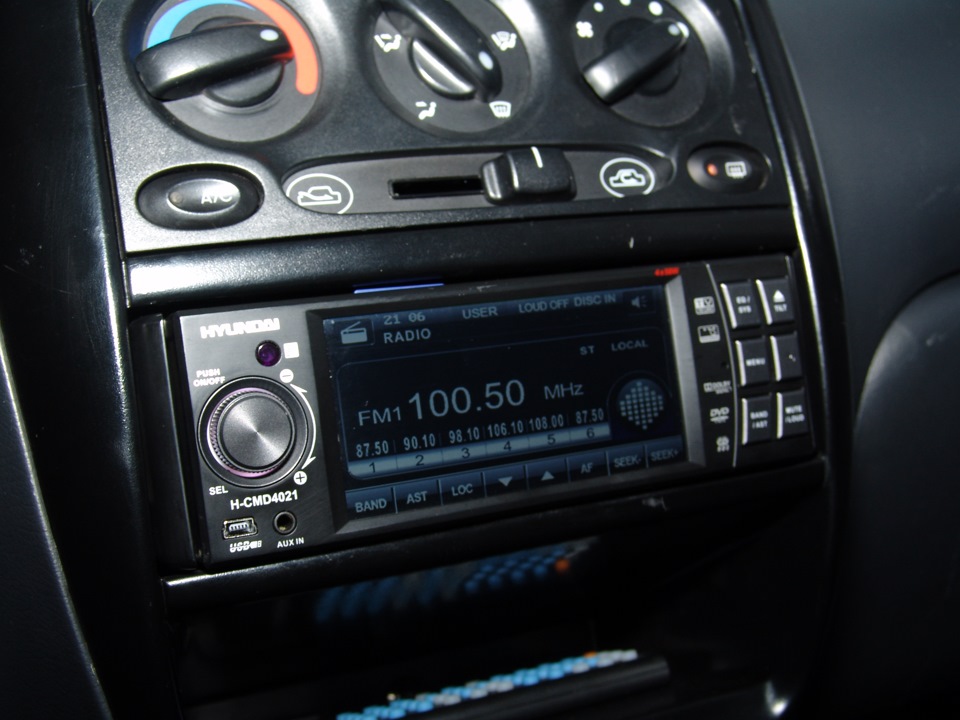 Магнитофон через телефон. Hyundai h-cmd4021. Матиз магнитофон. Хорошая магнитола для звука FF 2. Магнитофон для матиза с дисплеем.