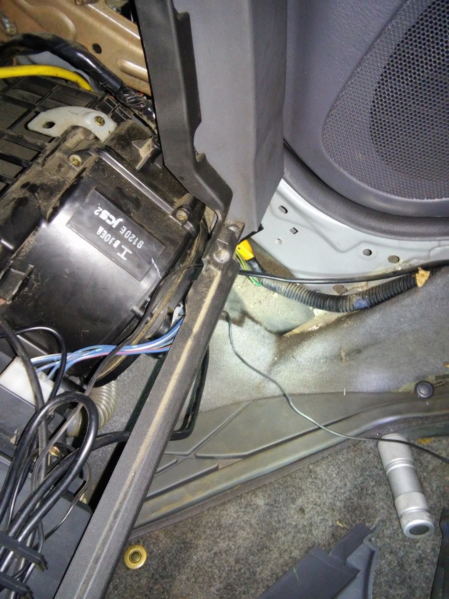 Вибрация печки из-за… — Mazda 323 VI, 1,5 л, 1999 года | своими руками ...