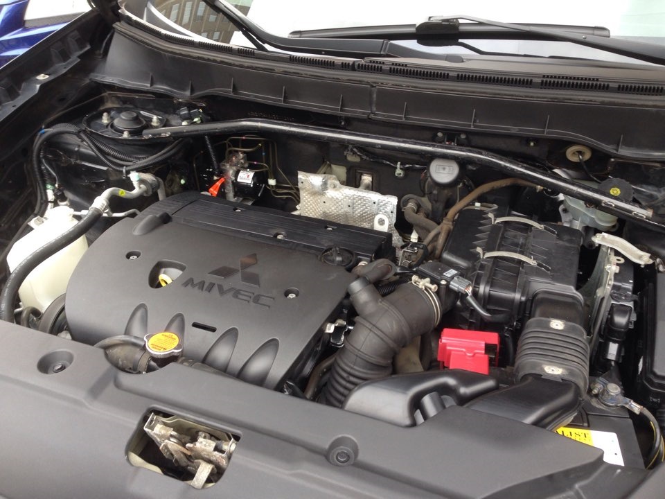 Номер двигателя асх 1.8 где находится Мойка моторного отсека и фото бампера - Mitsubishi ASX, 1,8 л, 2010 года мойка D