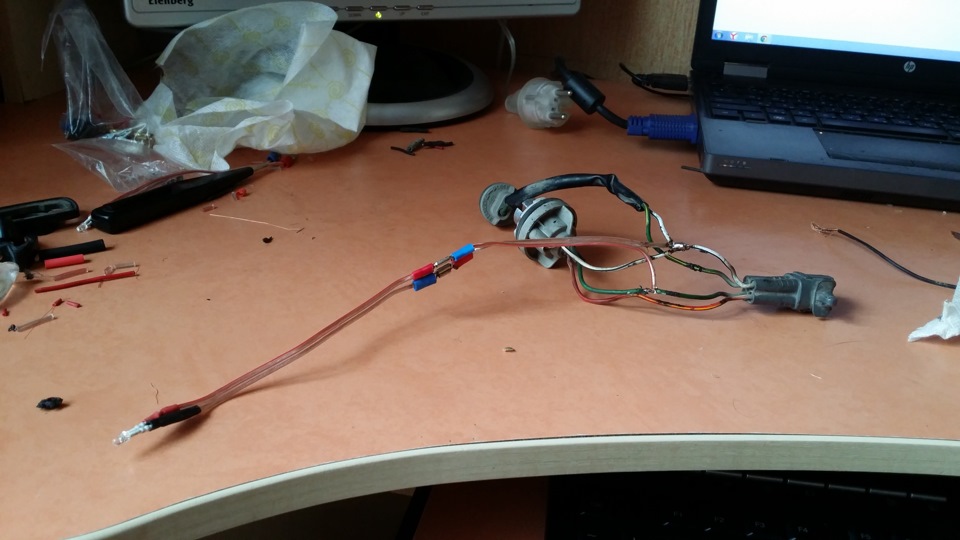 e68a072s 960 Как называются огоньки на крыльях авто