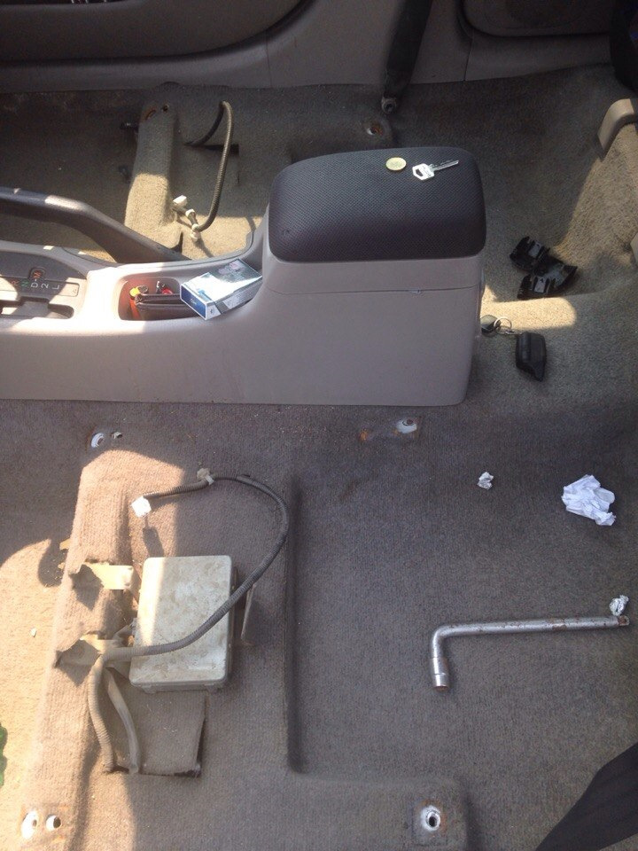 Мойка двигателя и ручная химчистка. — Toyota Caldina (210), 2 л, 1998 ...