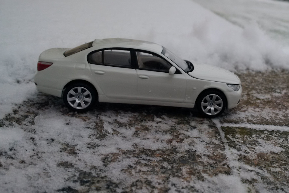 Фото в бортжурнале BMW 5 series (E60)