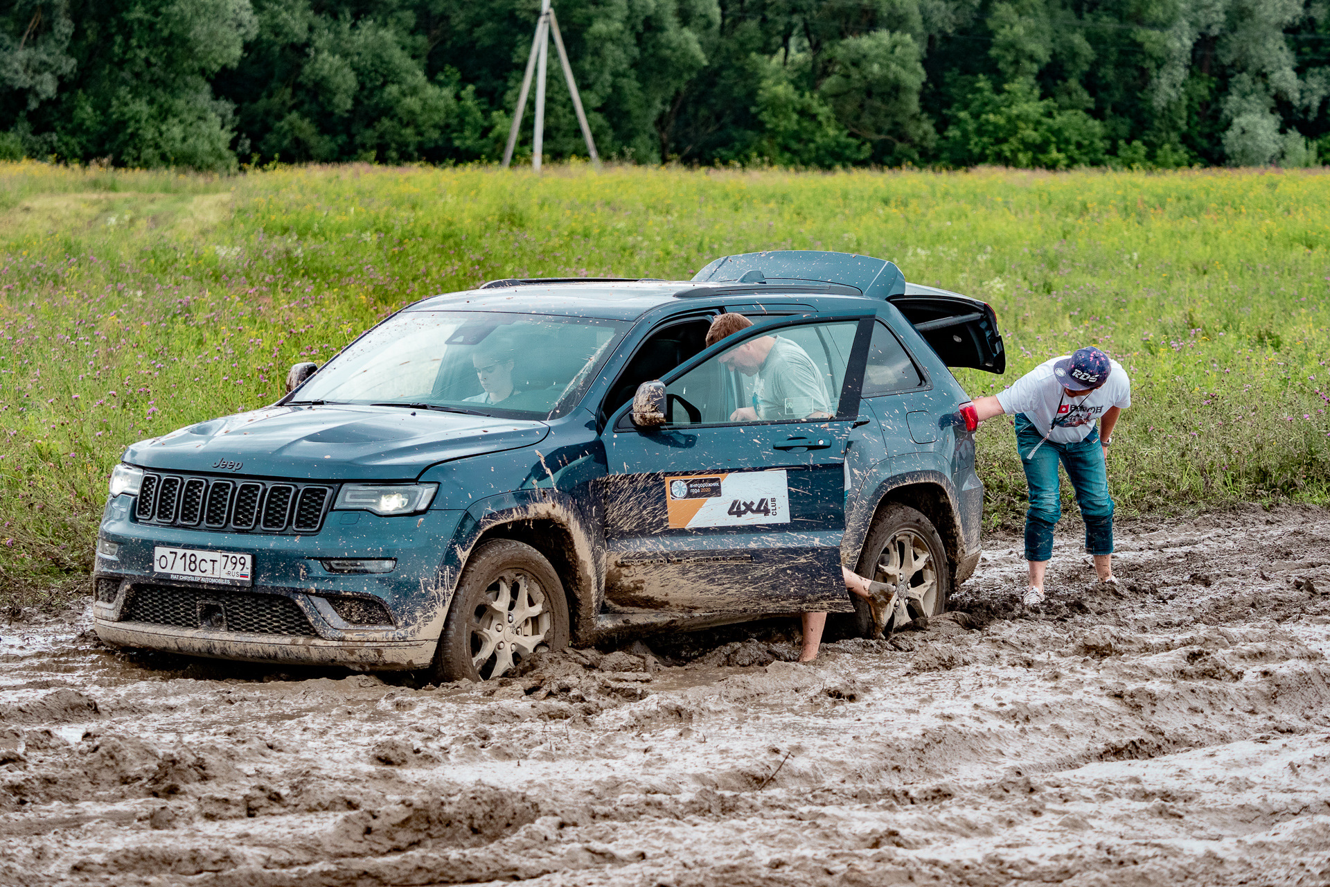 Внедорожная езда. Внедорожная езда. Уаз по бездорожью. Езда по бездорожью. Джип по бездорожью.