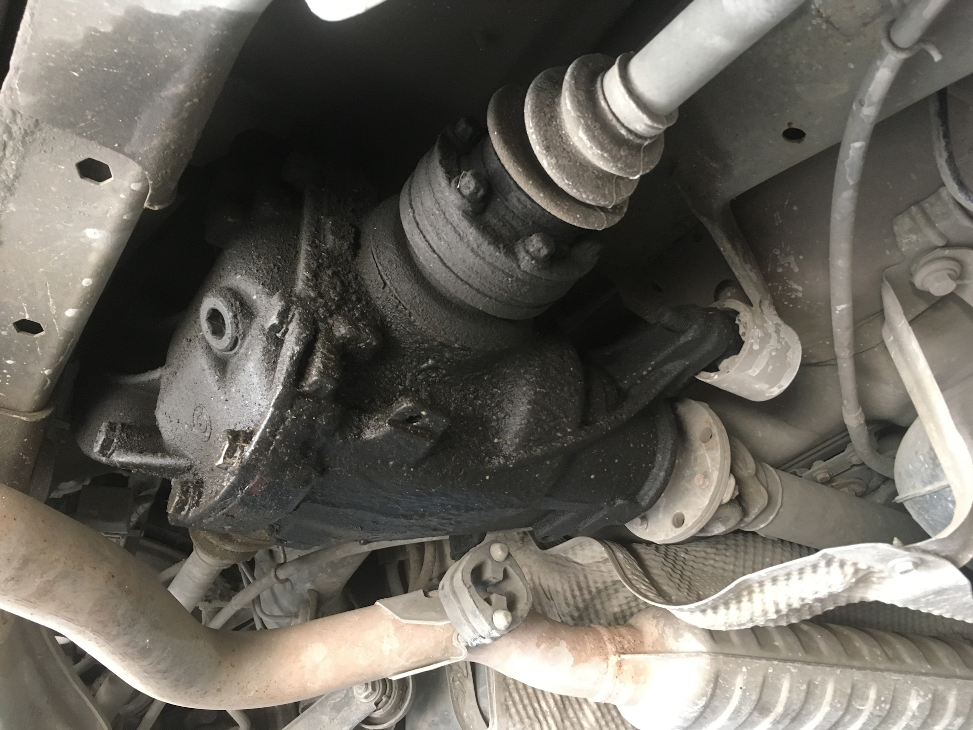 Сапун редуктора выйдет погулять? — BMW 3 series (E90), 2 л, 2008 года ...