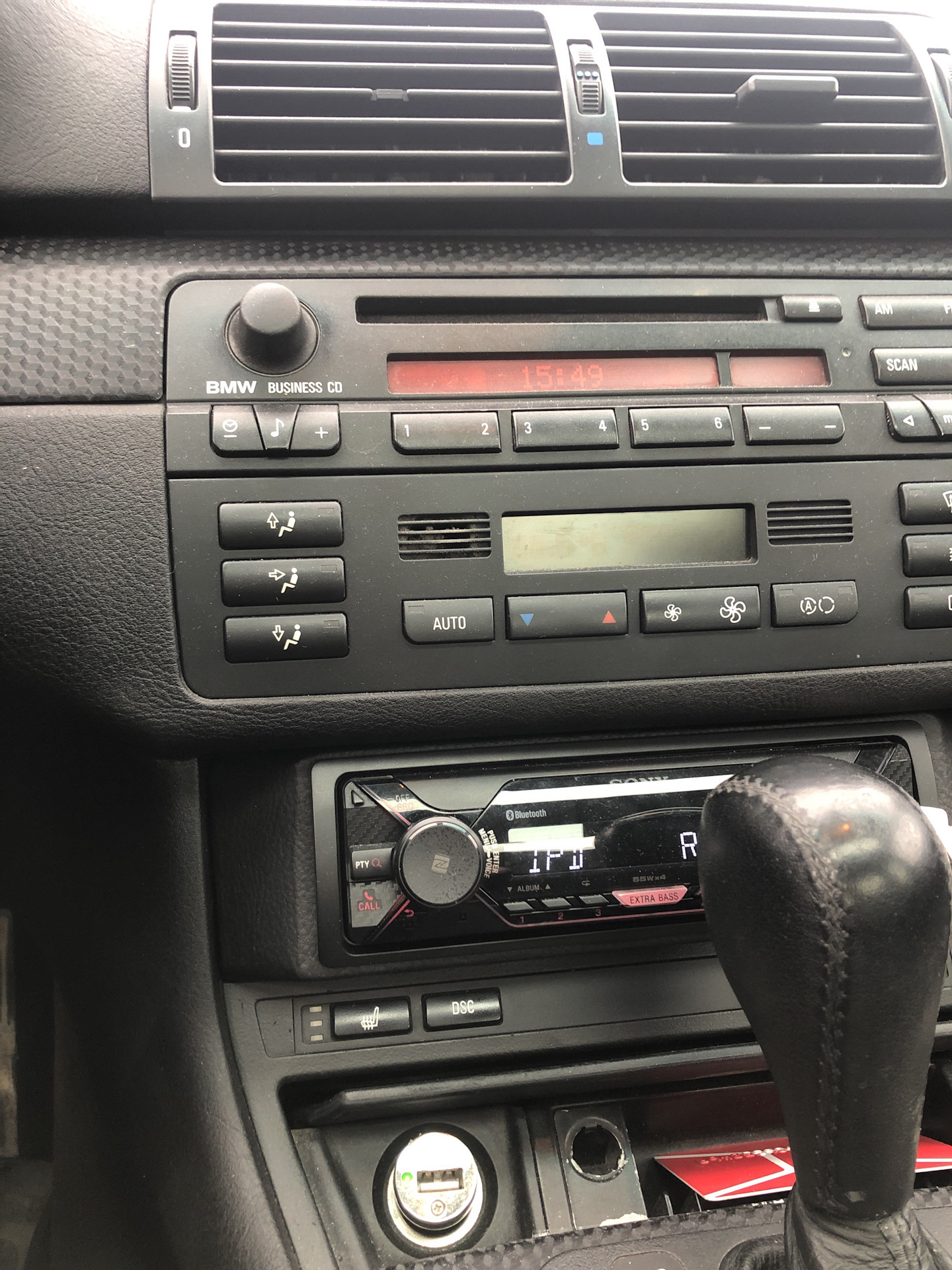 Bmw e34 2 din магнитола. Установка андроид бмв е39. 2дин магнитола на е39. Low version магнитола бмв е39. Установка магнитолы бмв.
