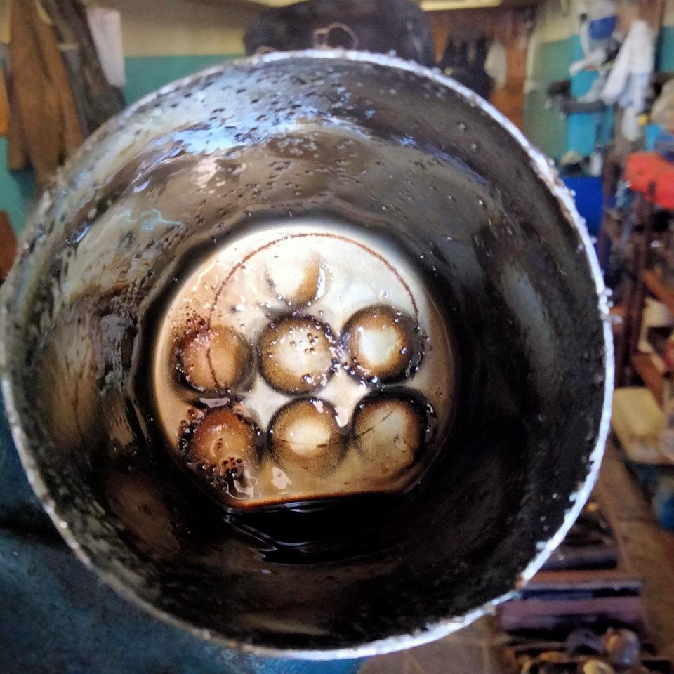 Режим фильтр масляной а там опять пыль металлическая.Магниты работают ...