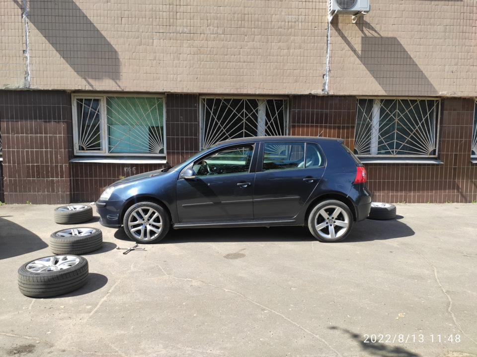 Вернули donington r17 обратно. — Volkswagen Golf Mk5, 1,6 л, 2006 года ...