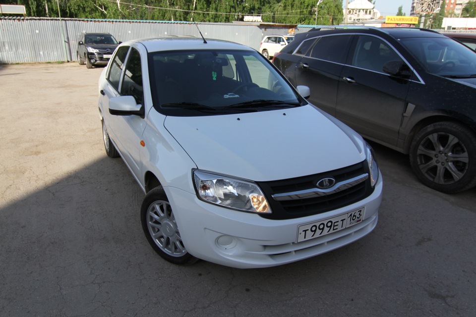 51) Как правильно закрасить сколы на ЛКП — Lada Гранта, 1,6 л, 2013 ...