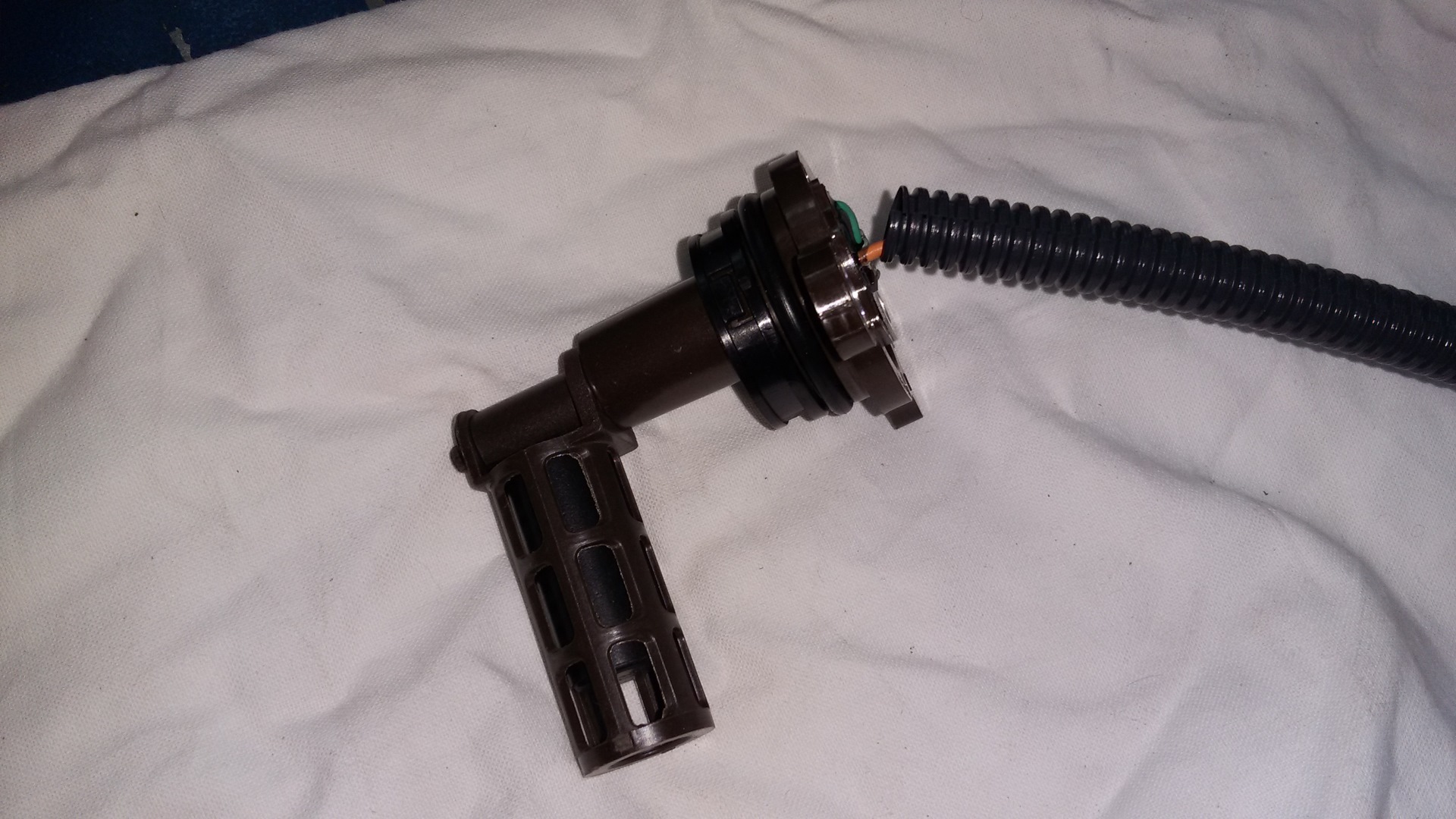 Датчик давления масла субару. Датчик уровня масла субару xv 2. Датчик уровня масла субару. Датчик уровня масла субару fb20. Датчик уровня масла субару.