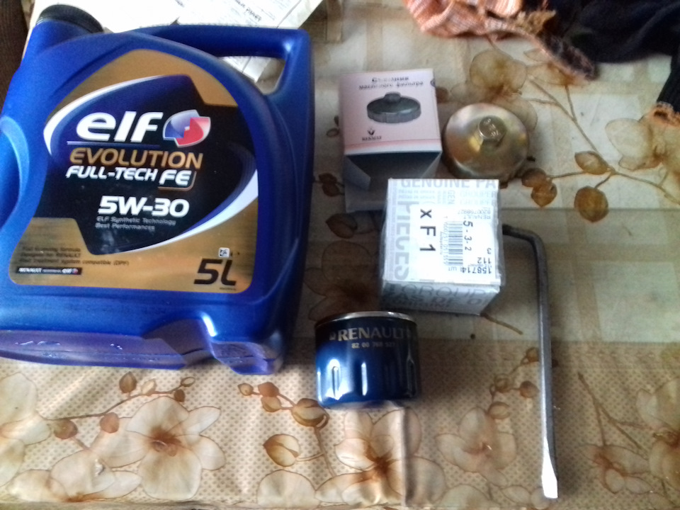 Замена масла ))) — Renault Megane III, 1,5 л, 2010 года | плановое ТО ...