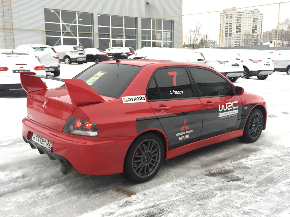 Фото в бортжурнале Mitsubishi Lancer Evolution IX