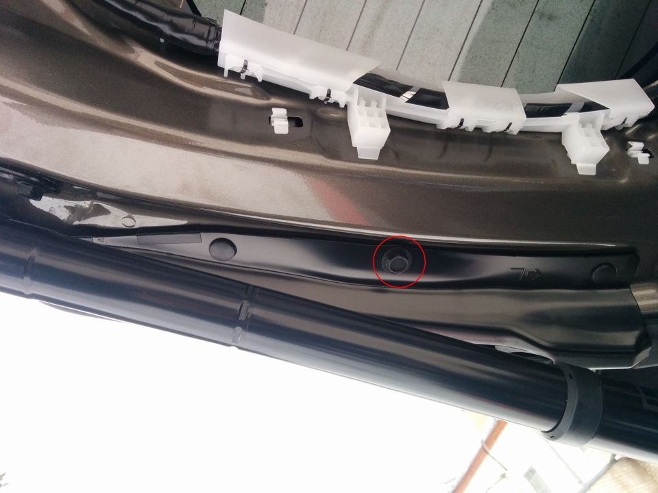 Фото в бортжурнале Toyota RAV4 (IV)