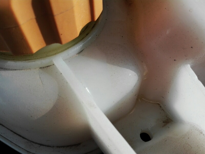 Пропускает охлаждающую жидкость крышка расширительного бачка — Daewoo ...