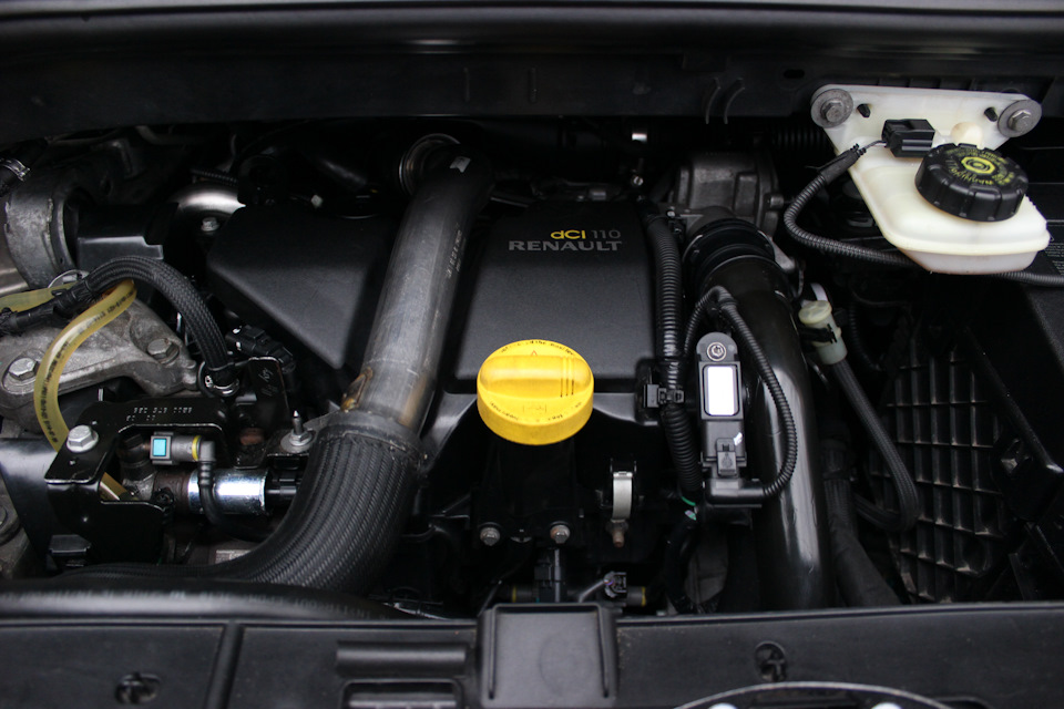 Рено дастер 1.5 дизель масло в двигатель