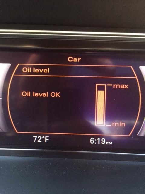 Check engine oil level. Check Oil Level Ауди q7. Oil Level sensor defective Audi a4 b8. Check Oil Level гольф 4.