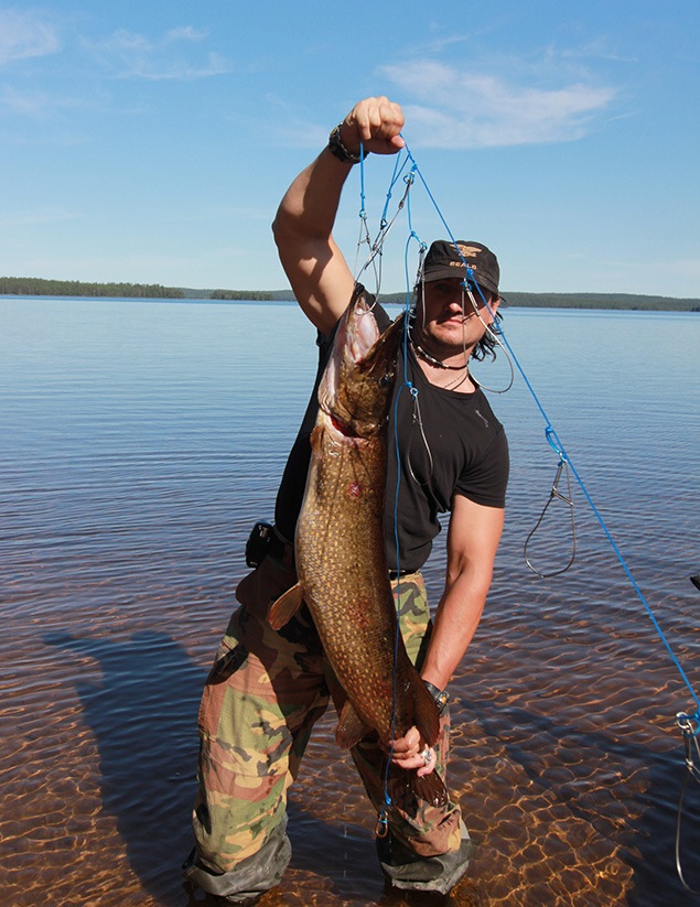 Троллинговая рыбалка в Карелии: популярные места и секреты удачного улова
