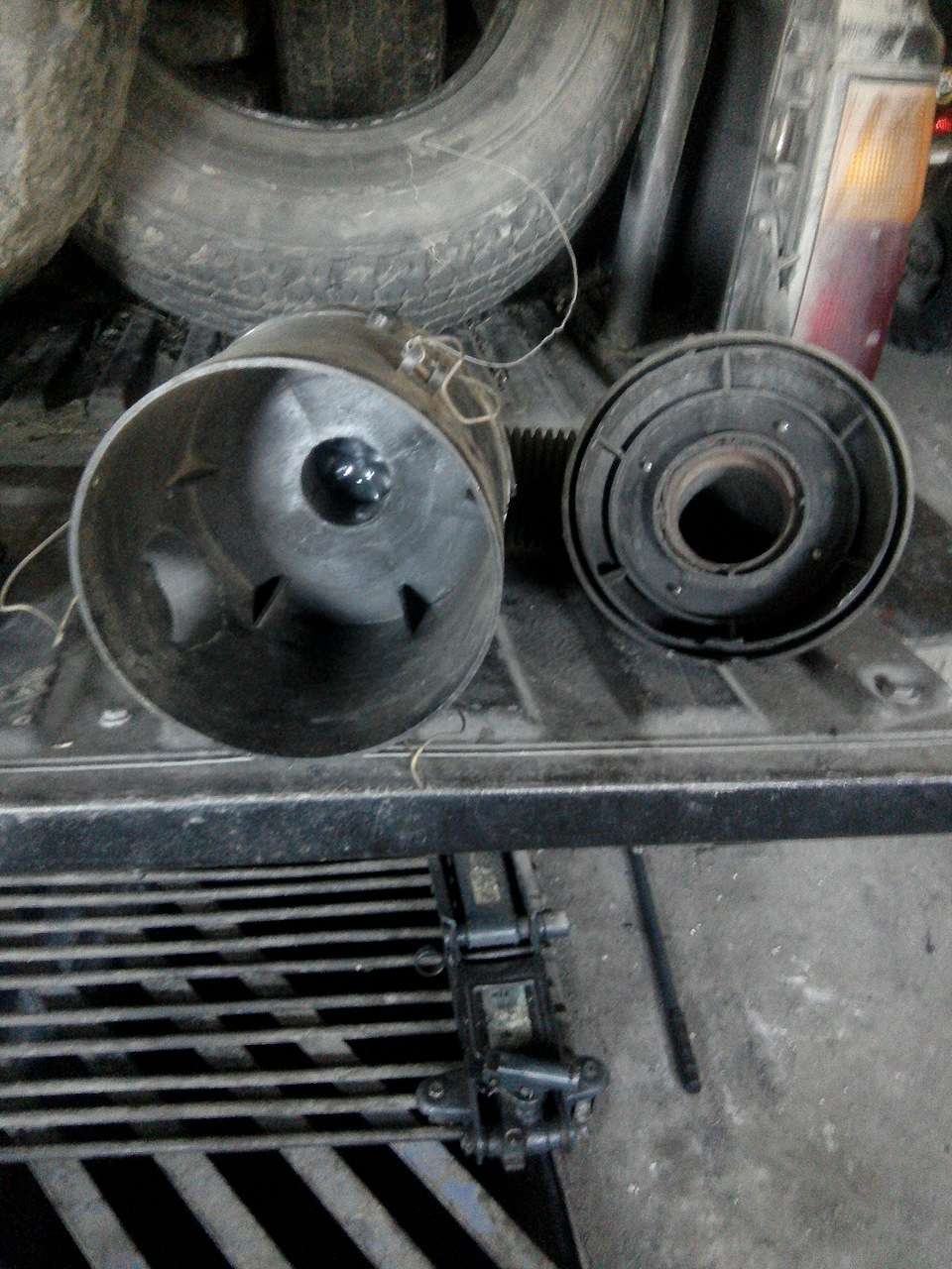 Воздухоочиститель — Nissan Datsun (D21), 2,7 л, 1989 года | своими ...