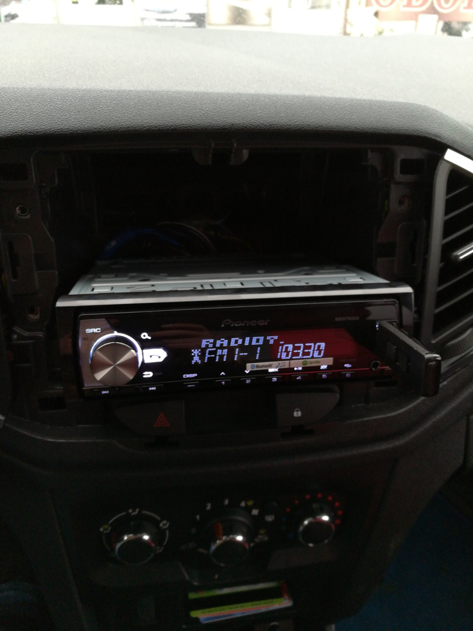 Пионер 580 — Lada XRAY, 1,6 л, 2016 года | автозвук | DRIVE2