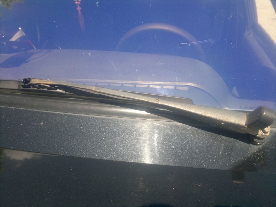 Покраска поводков дворников 2114+ наклейки под капот — Lada 2114, 1,6 л ...